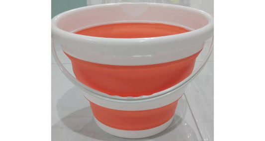 دلو بلاستيكي قابل للطي