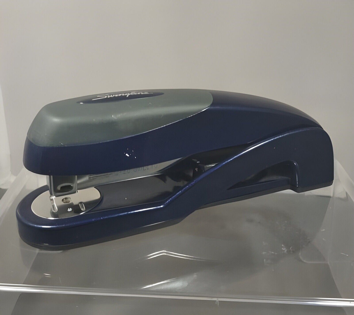 Swingline Optima Grip Compact Stapler 25 sheets Jam Free Model