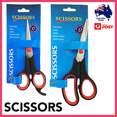 مقصات صغيرة وكبيرة